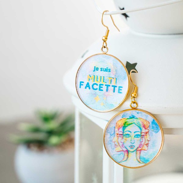 Boucle d’oreilles "JE SUIS MULTIFACETTE"