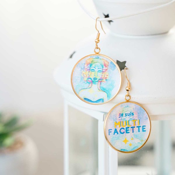 Boucle d’oreilles "JE SUIS MULTIFACETTE" buste